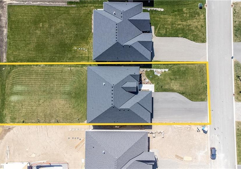 15-hudson-drive-brantford-ontario-40797803
