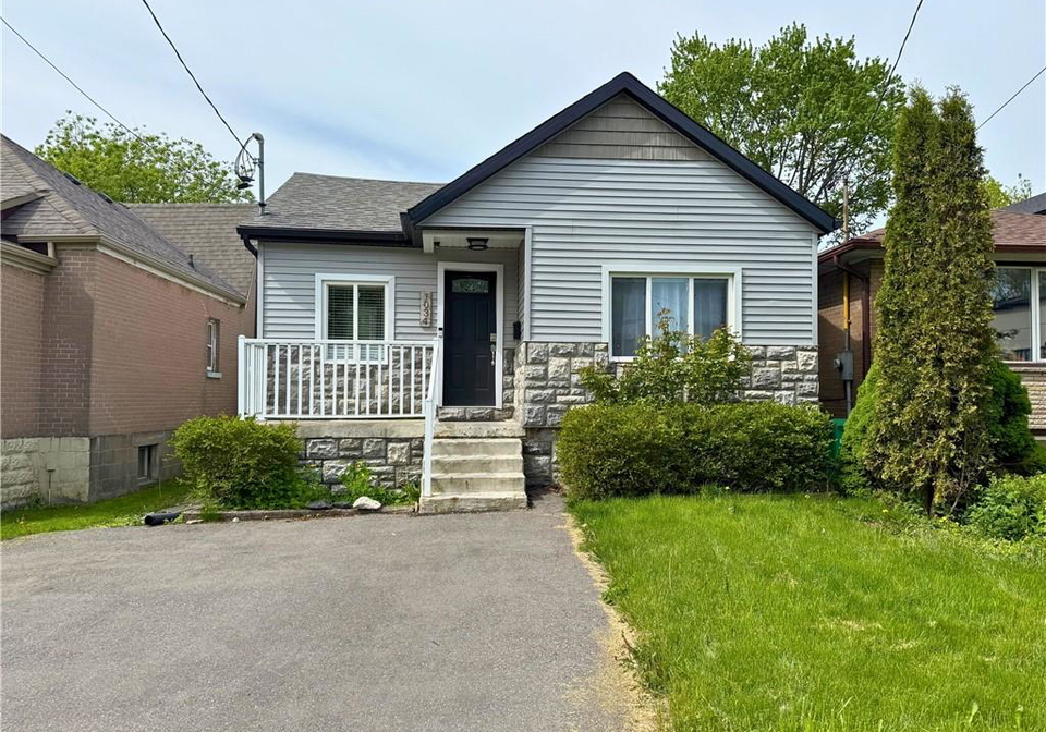 1034-meredith-avenue-mississauga-ontario-40797876