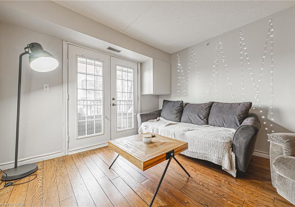 1451-walkers-line-burlington-ontario-40797956