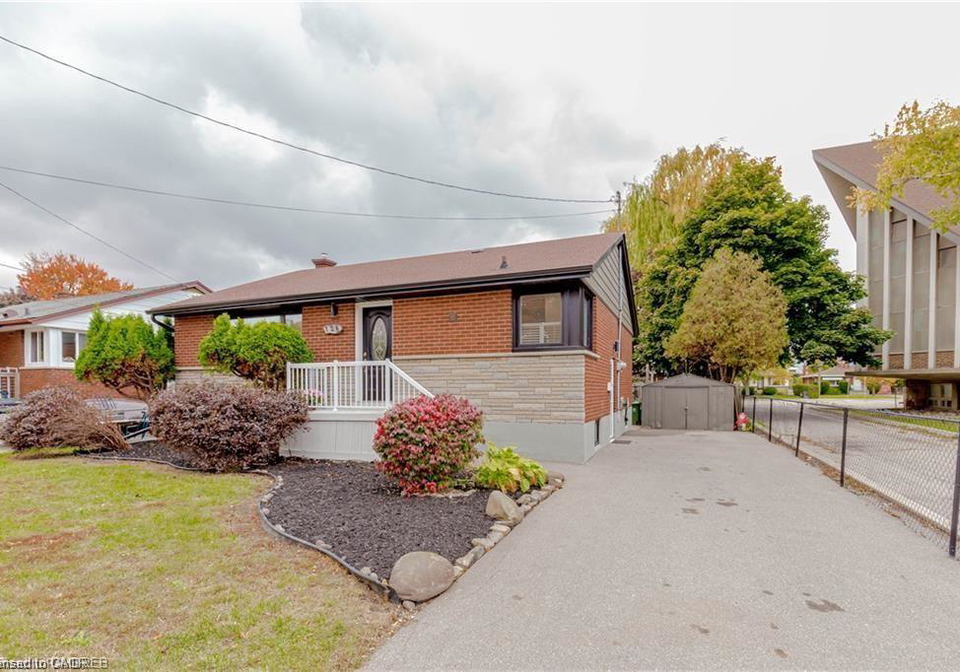 128-clarendon-avenue-hamilton-ontario-40798018