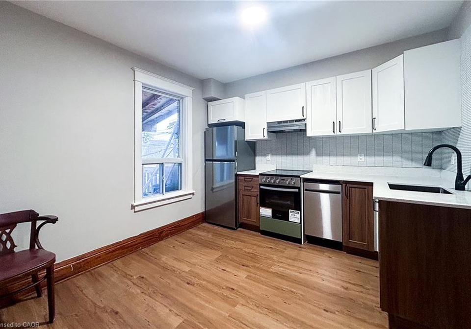 74-ottawa-street-hamilton-ontario-40798148