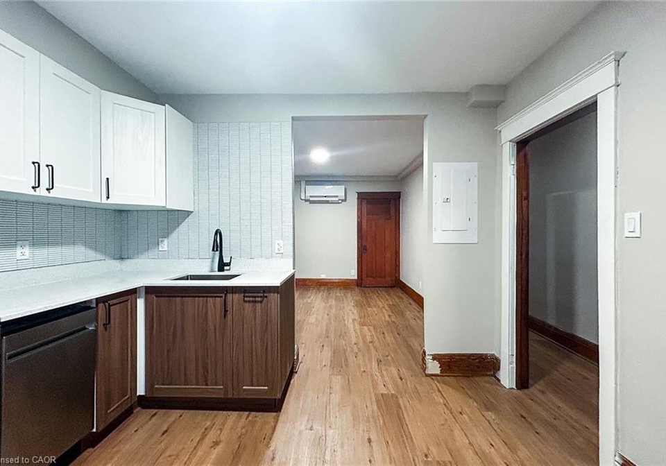 74-ottawa-street-hamilton-ontario-40798148