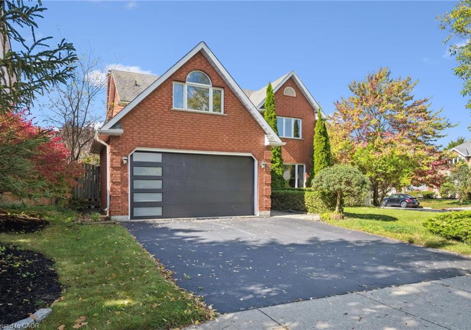 599-beechwood-drive-waterloo-ontario-40798306
