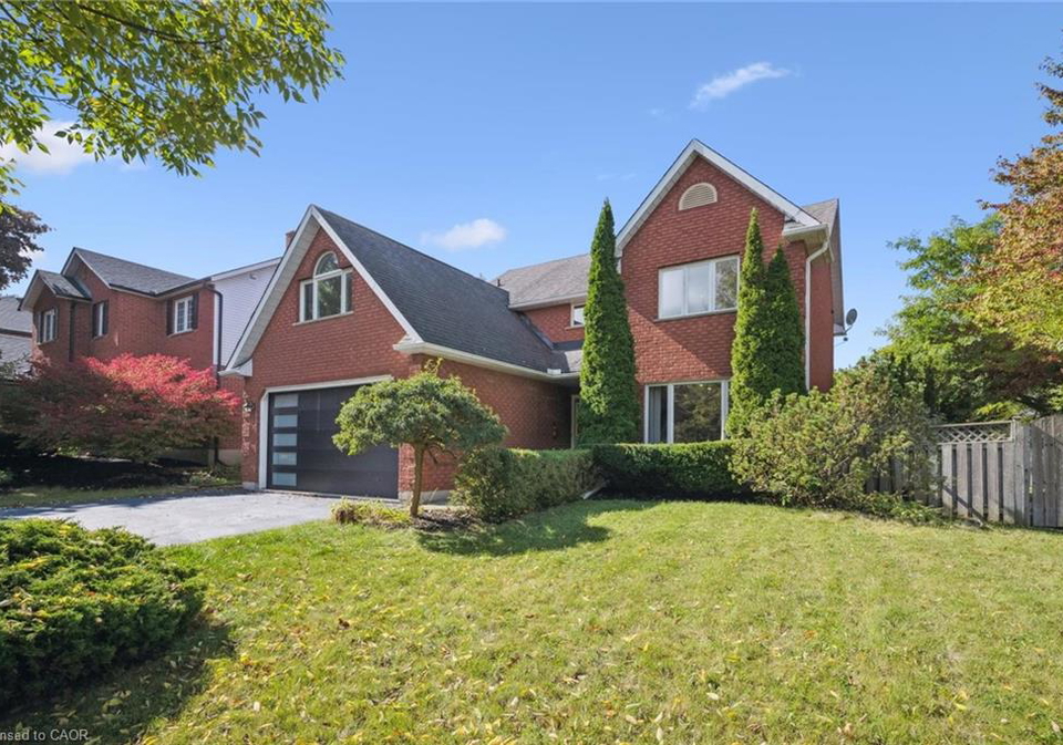 599-beechwood-drive-waterloo-ontario-40798306