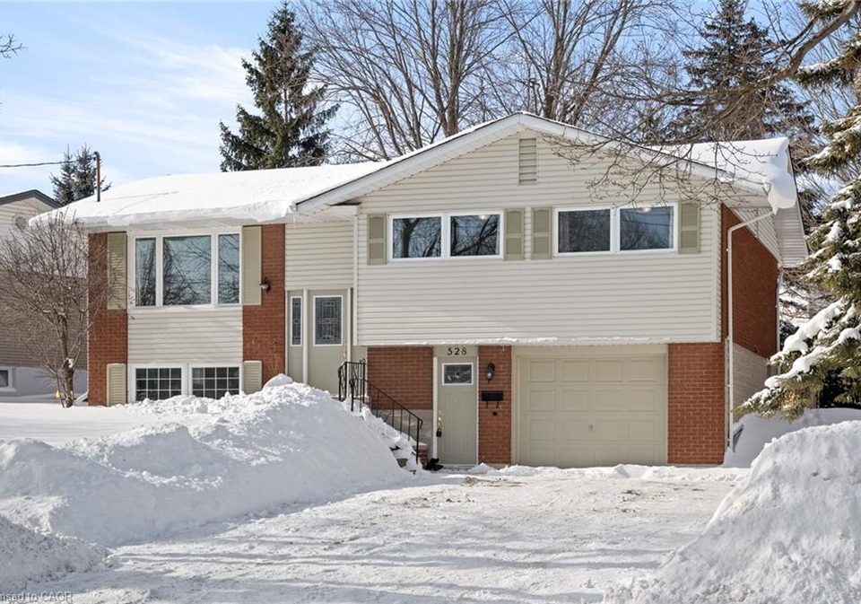 528-greenbrook-drive-kitchener-ontario-40798307