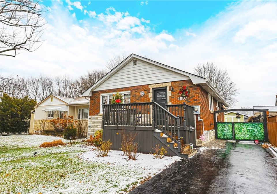 1007-pine-street-dunnville-ontario-40798324