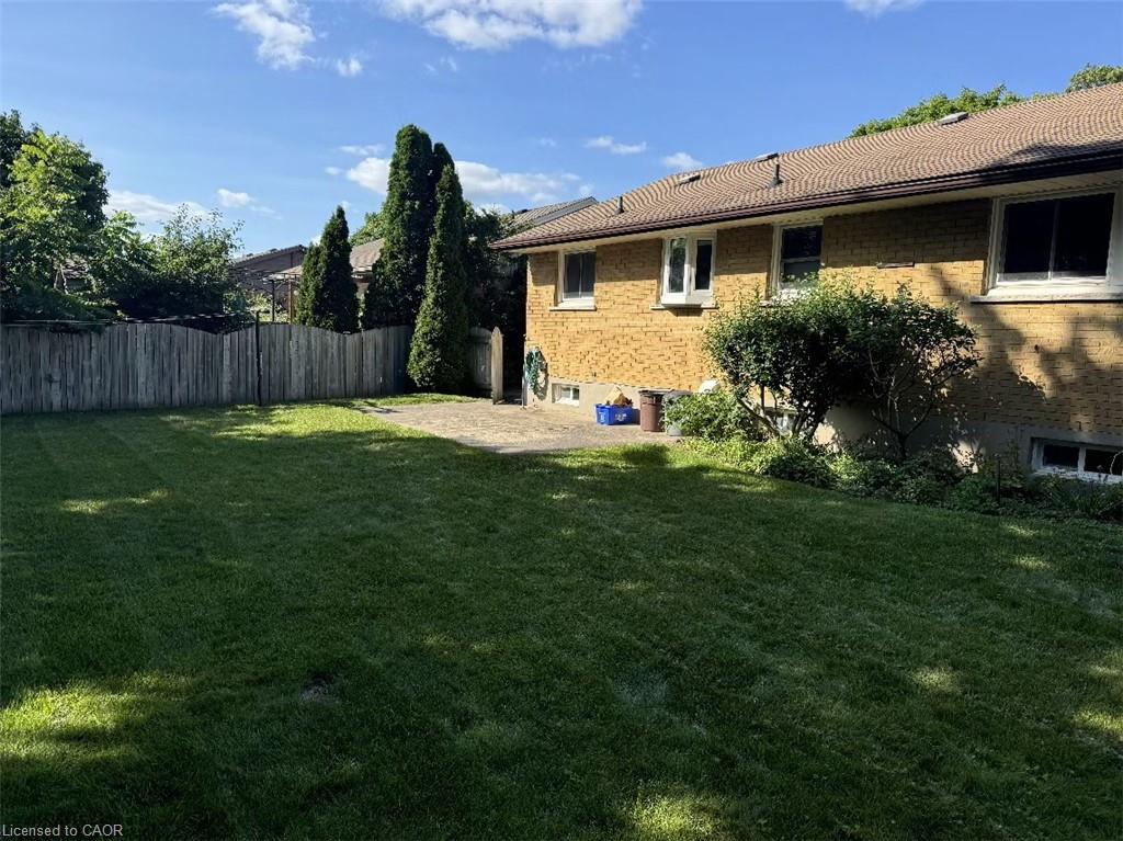 23-elkington-drive-kitchener-ontario-40798403