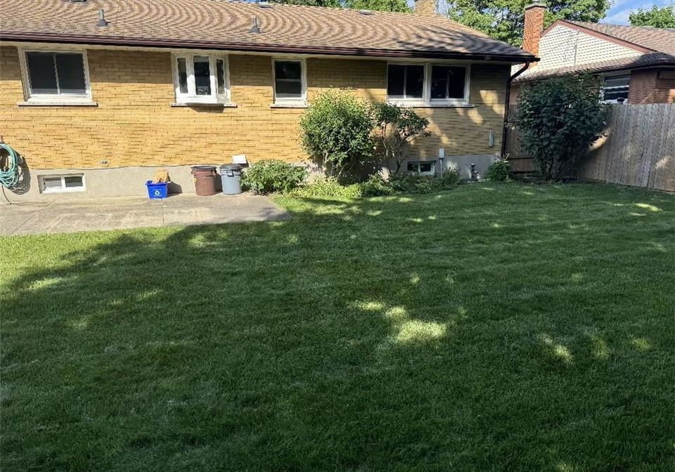 23-elkington-drive-kitchener-ontario-40798403