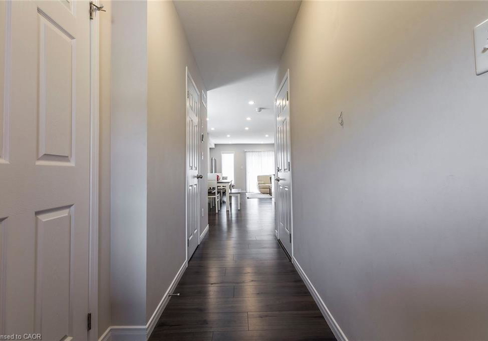 26-meadowridge-street-kitchener-ontario-40798418