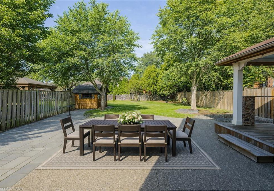 1229-freeman-street-burlington-ontario-40798467