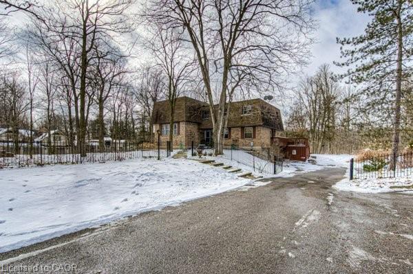 7-squire-court-waterloo-ontario-40798492
