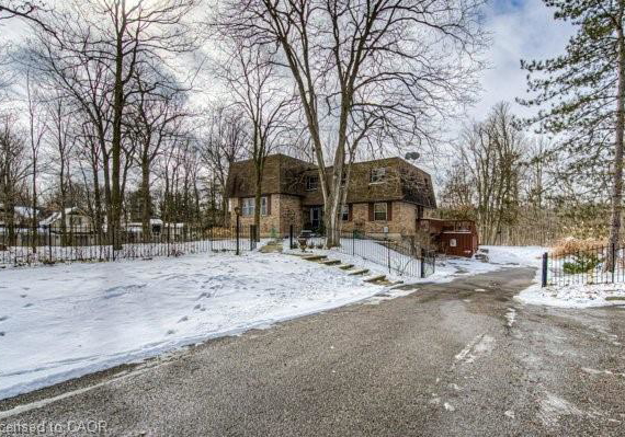 7-squire-court-waterloo-ontario-40798492