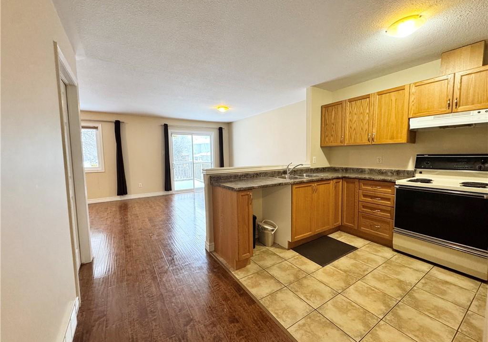 152-wellington-street-brantford-ontario-40798557