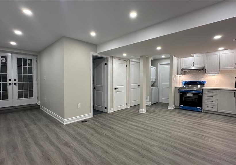 12-trailbank-gardens-waterdown-ontario-40798618