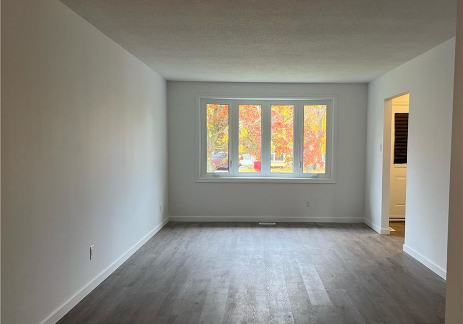121-markwood-drive-kitchener-ontario-40798751
