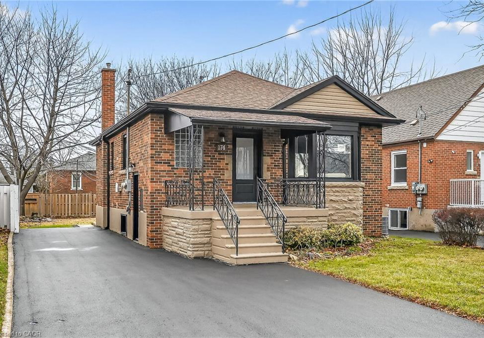 174-east-34th-street-hamilton-ontario-40798756