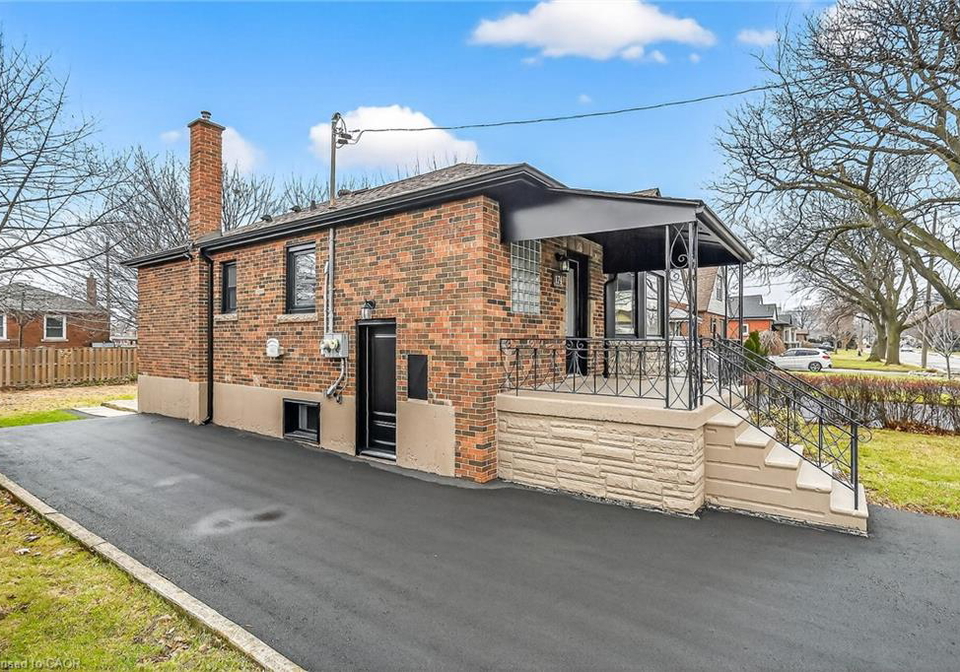 174-east-34th-street-hamilton-ontario-40798756