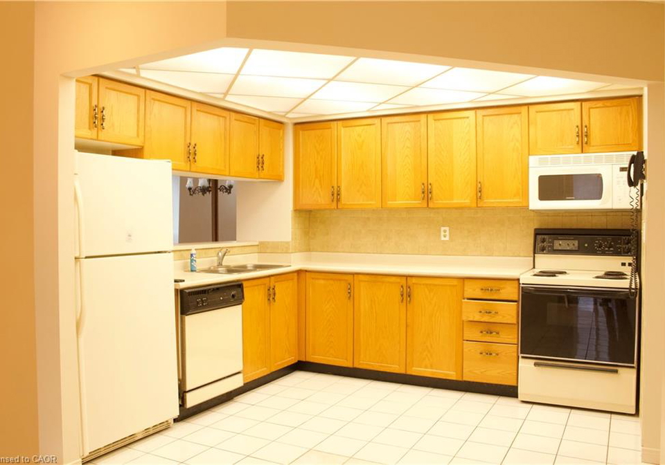 495-highway-8-stoney-creek-ontario-40798795