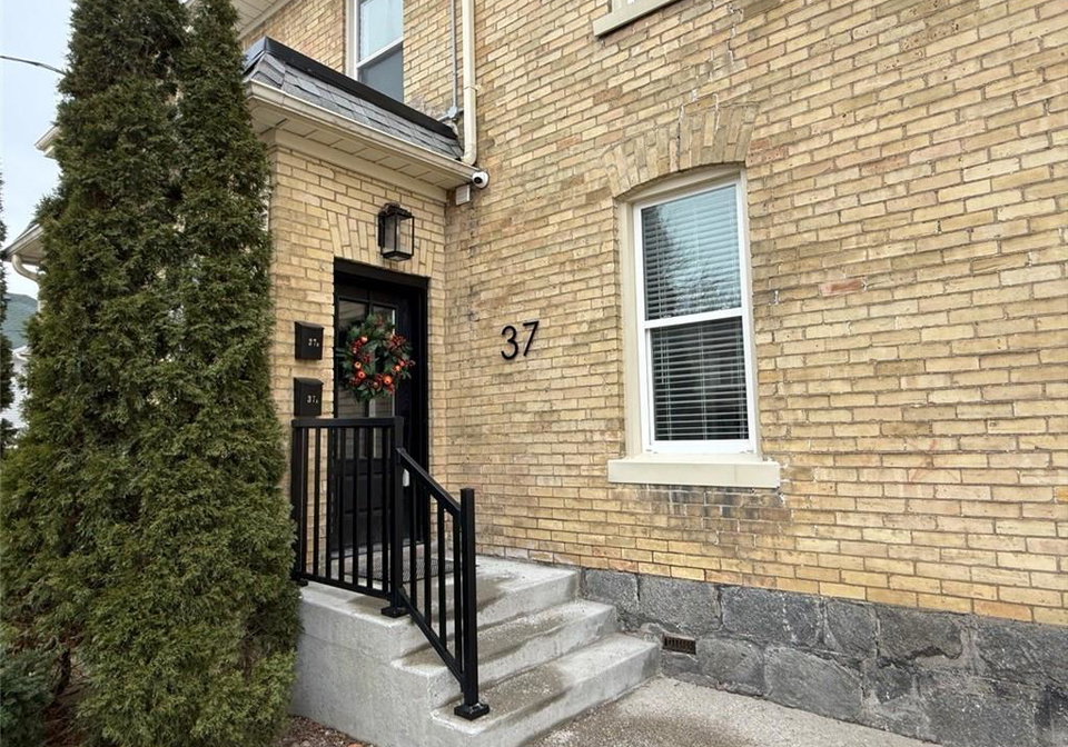 37-victoria-avenue-cambridge-ontario-40798921