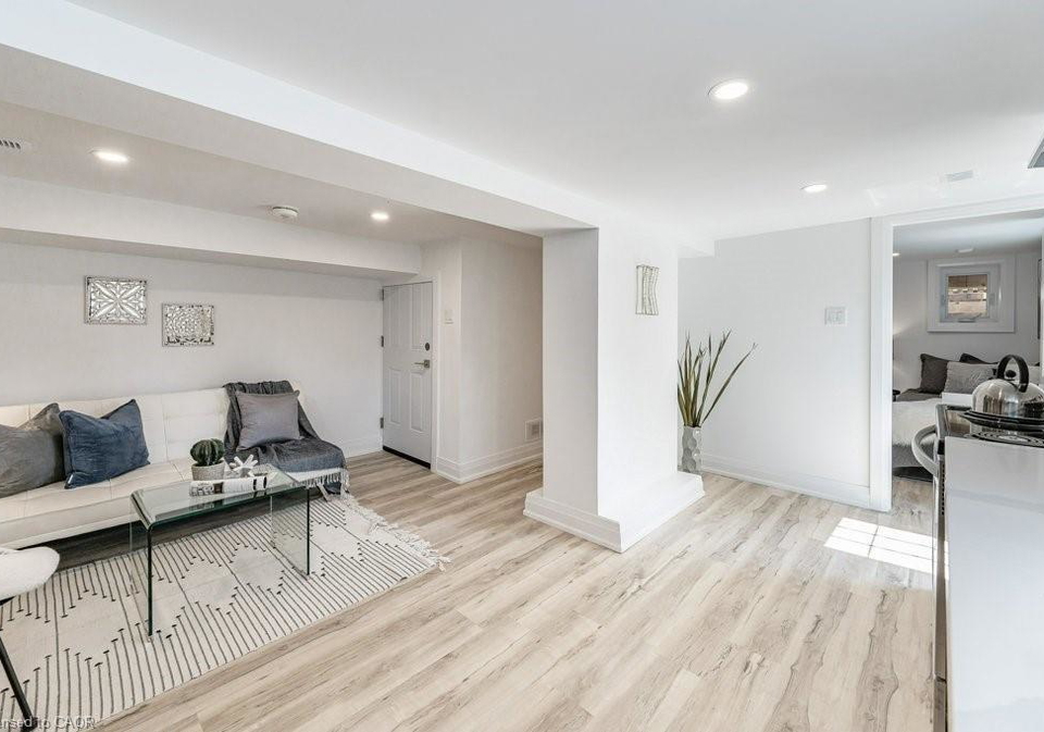 4-royal-avenue-hamilton-ontario-40798951