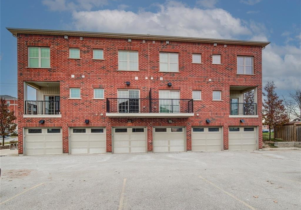 275-max-becker-drive-kitchener-ontario-40798970