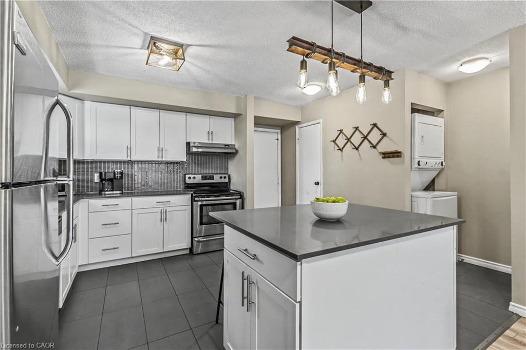 511-quiet-place-waterloo-ontario-40799052