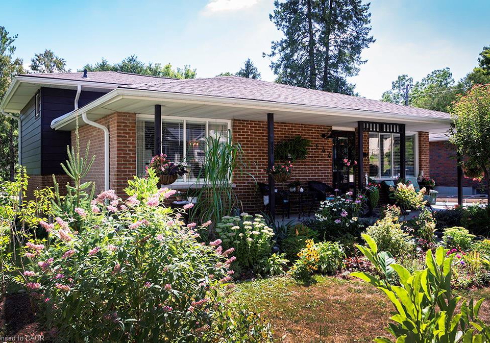 144-canterbury-street-ingersoll-ontario-40799080