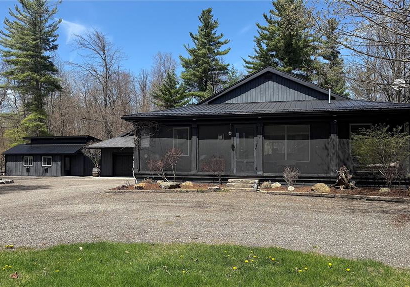 686577-highway-2-princeton-ontario-40799141