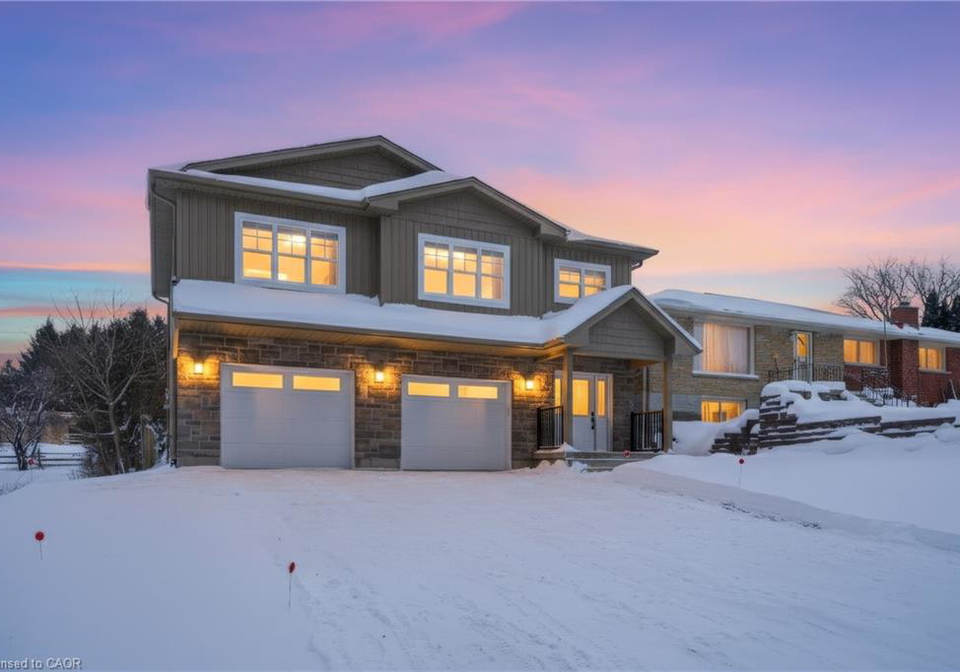 11-hamilton-drive-guelpheramosa-ontario-40799185