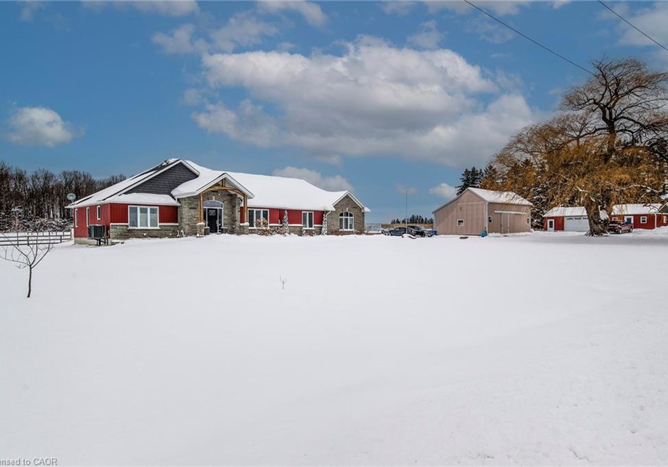 885725-oxford-road-8-bright-ontario-40799192