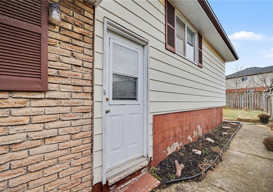 61-eastbury-drive-stoney-creek-ontario-40799224