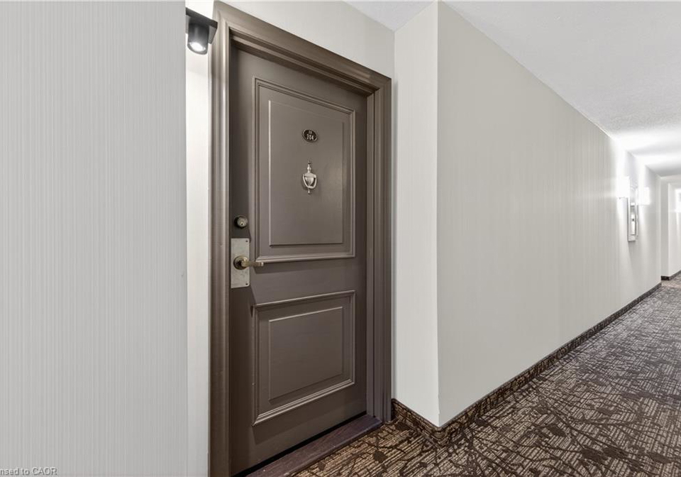 1425-ghent-avenue-burlington-ontario-40799244