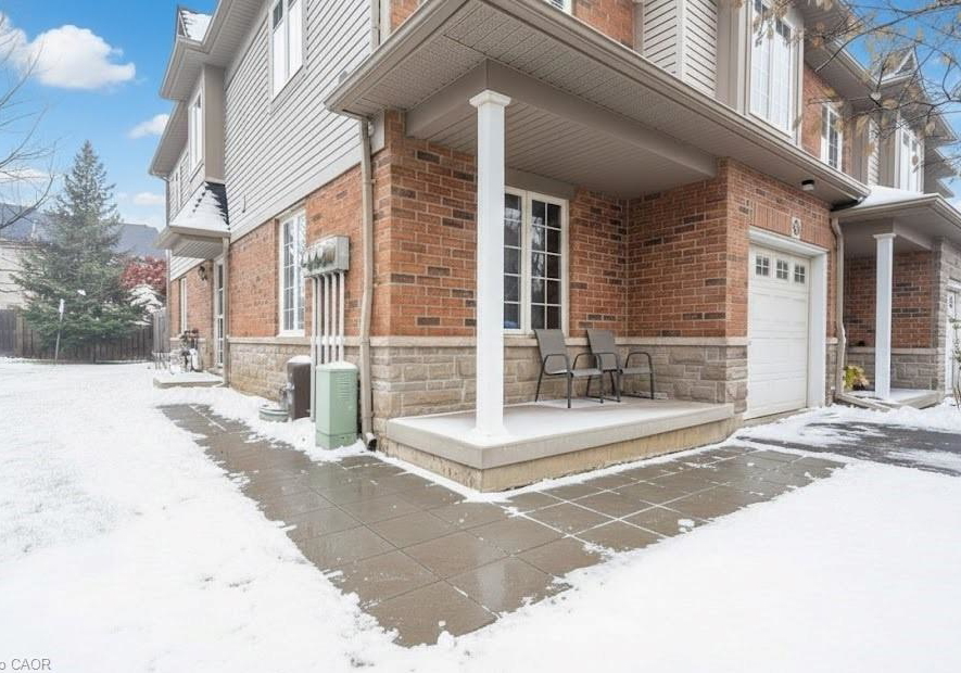 7-southside-place-hamilton-ontario-40799270
