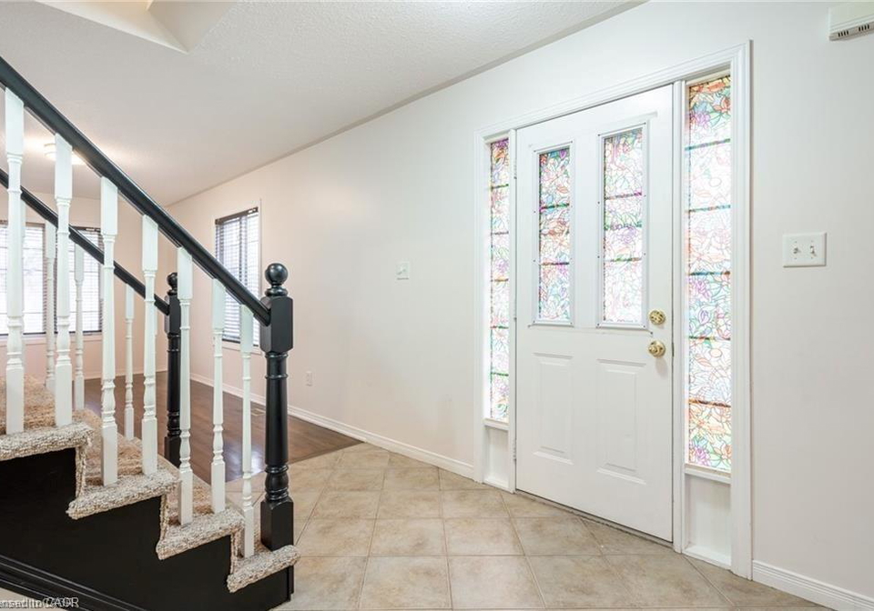 7-southside-place-hamilton-ontario-40799270
