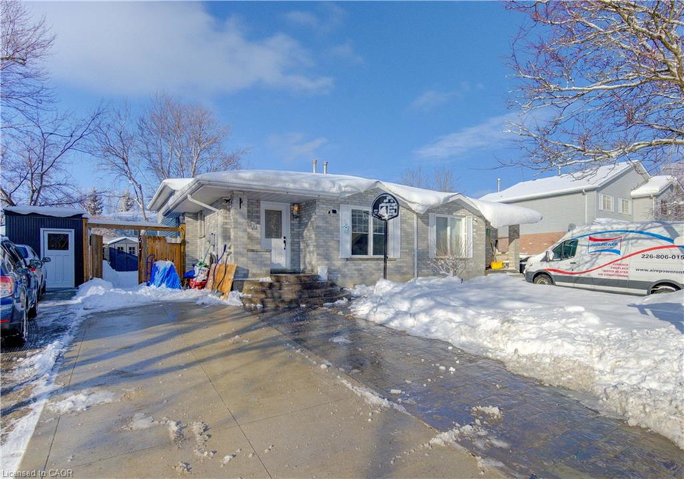 430-bankside-crescent-kitchener-ontario-40799380