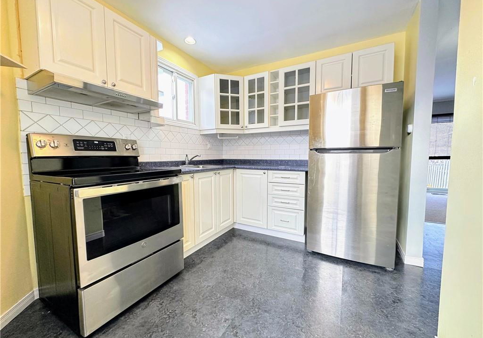 11-norman-lane-cambridge-ontario-40799381