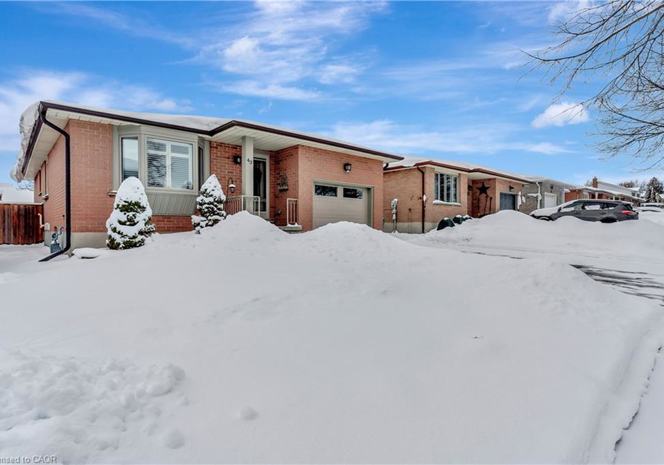 43-summerhill-crescent-kitchener-ontario-40799411