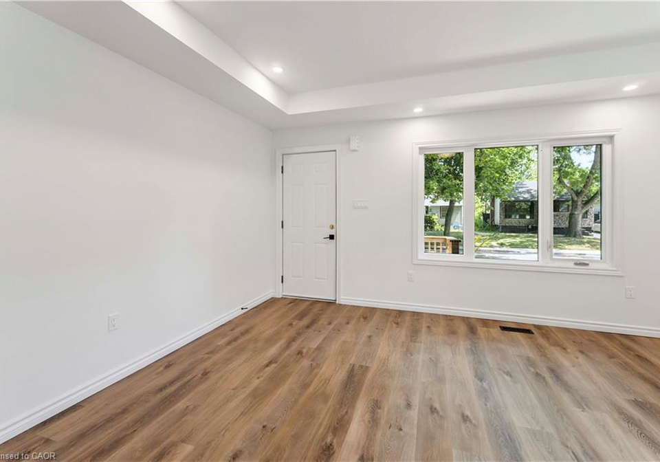 387-weir-street-n-hamilton-ontario-40799429