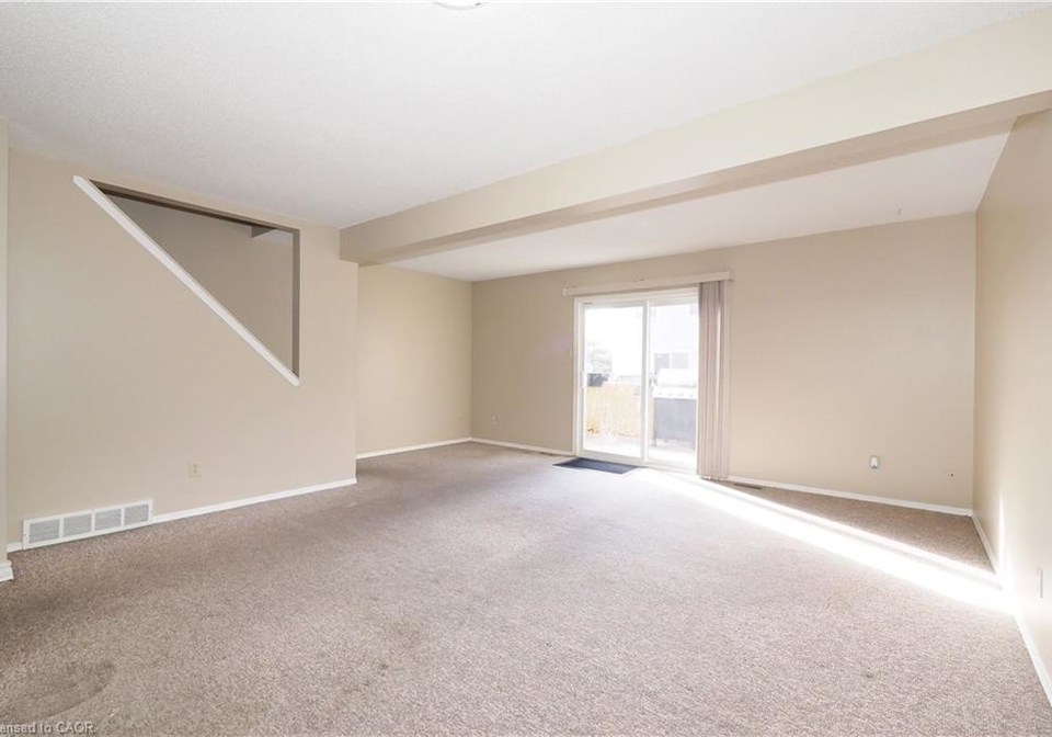255-northlake-drive-waterloo-ontario-40799507