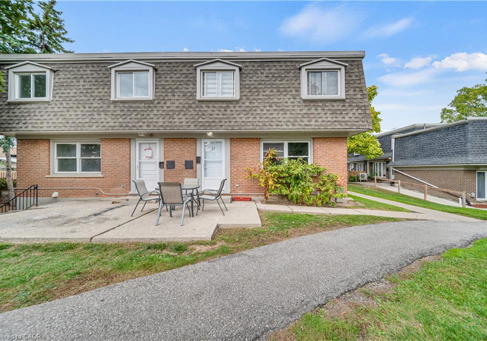 78-borden-parkway-kitchener-ontario-40799517