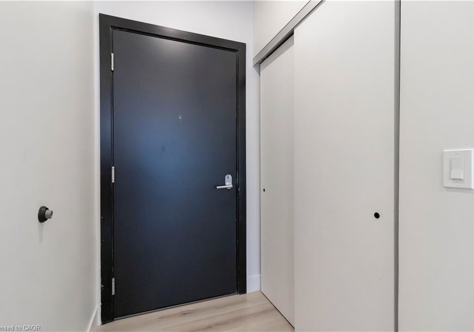 5-wellington-street-s-kitchener-ontario-40799625