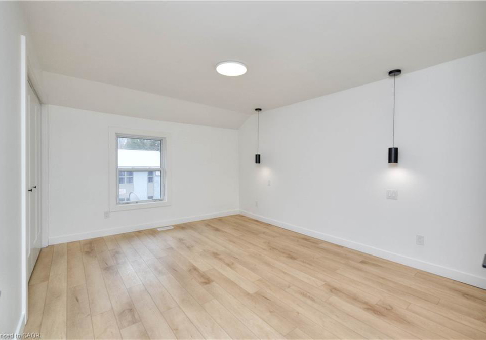 20-elm-street-drayton-ontario-40799686