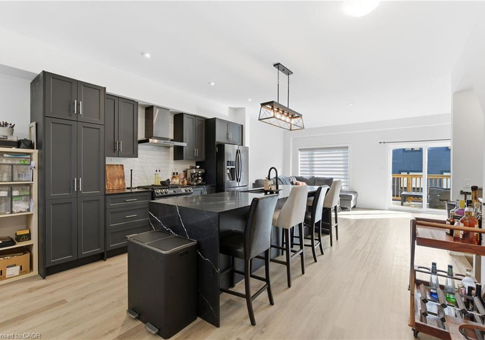 48-capstone-lane-hamilton-ontario-40799752