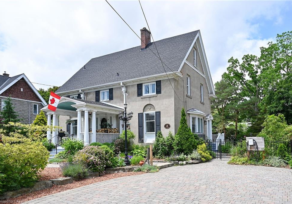14-robinson-street-s-grimsby-ontario-40799757