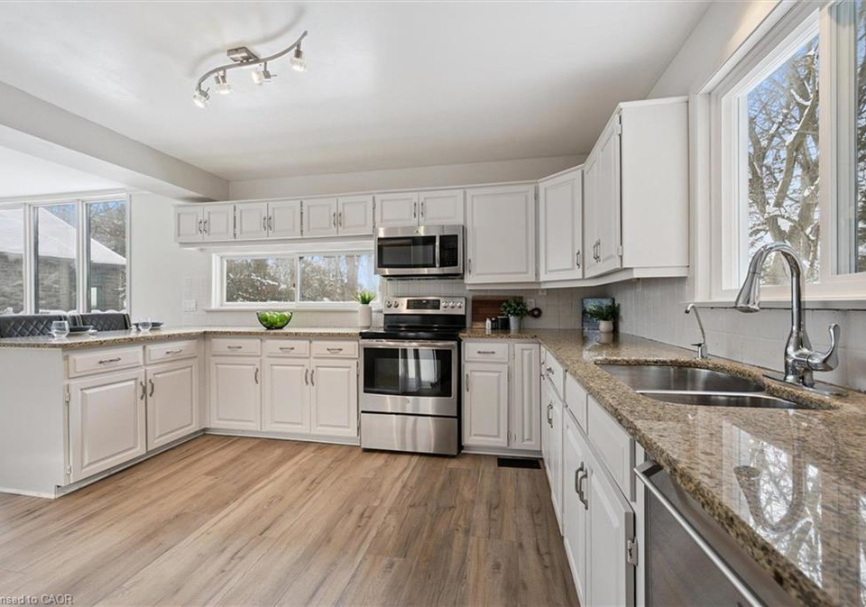 64-stuart-street-guelph-ontario-40799831