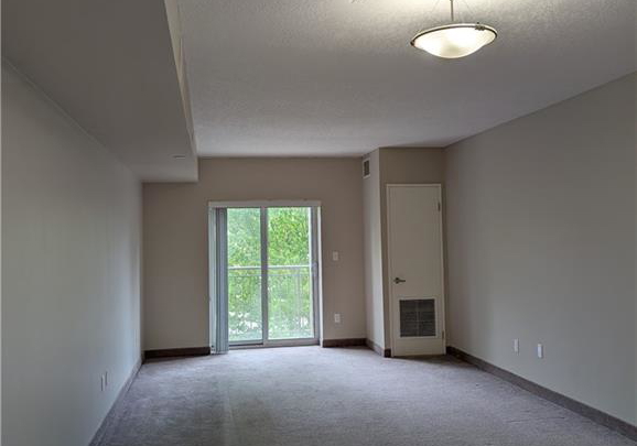 239-auburn-drive-waterloo-ontario-40799918