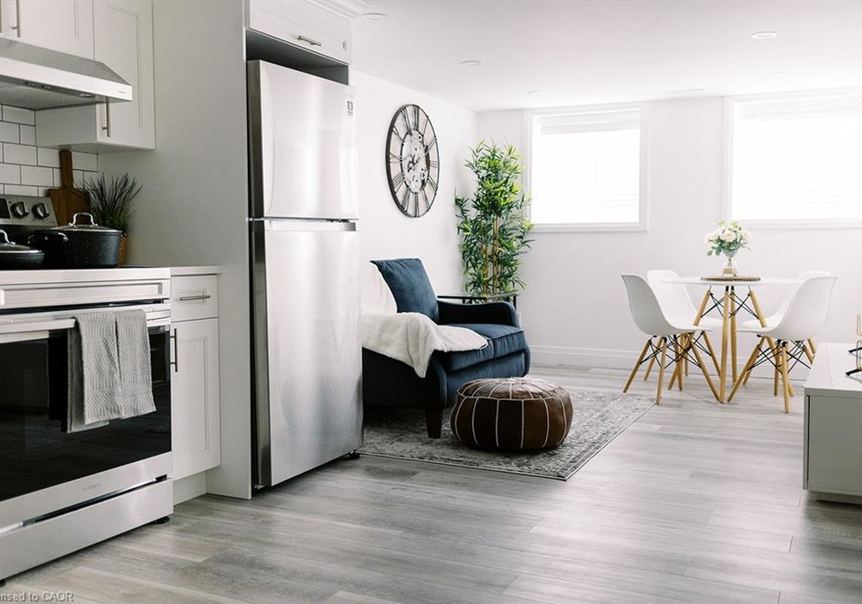 261-belmont-avenue-w-kitchener-ontario-40800104