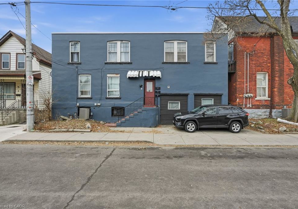 4-rosemont-avenue-hamilton-ontario-40800135