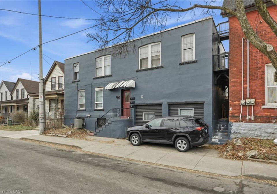 4-rosemont-avenue-hamilton-ontario-40800135