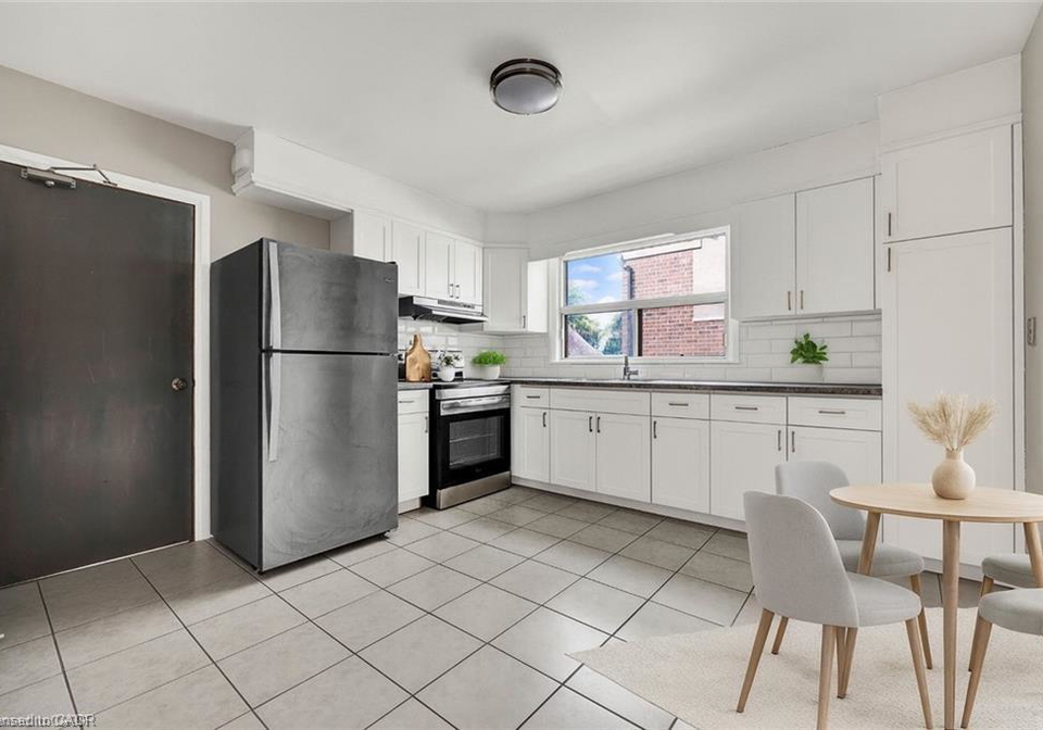 102-sydney-street-n-kitchener-ontario-40800145
